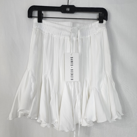Saints Secrets skirts size Large color white - Picture 4 of 14
